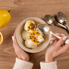 Postre Helado cheesecake de maracuyá